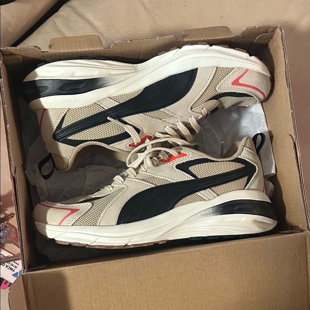 Puma Men's Tan and Black Sneakers